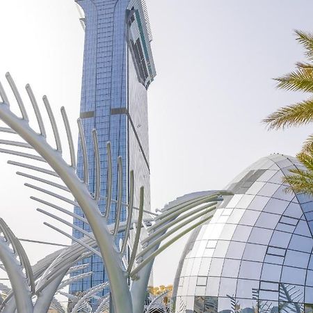 Ultra Luxury Palm Tower With Shared Hotel Facilities ドバイ エクステリア 写真