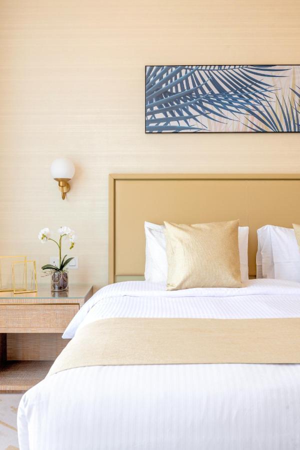 Ultra Luxury Palm Tower With Shared Hotel Facilities ドバイ エクステリア 写真