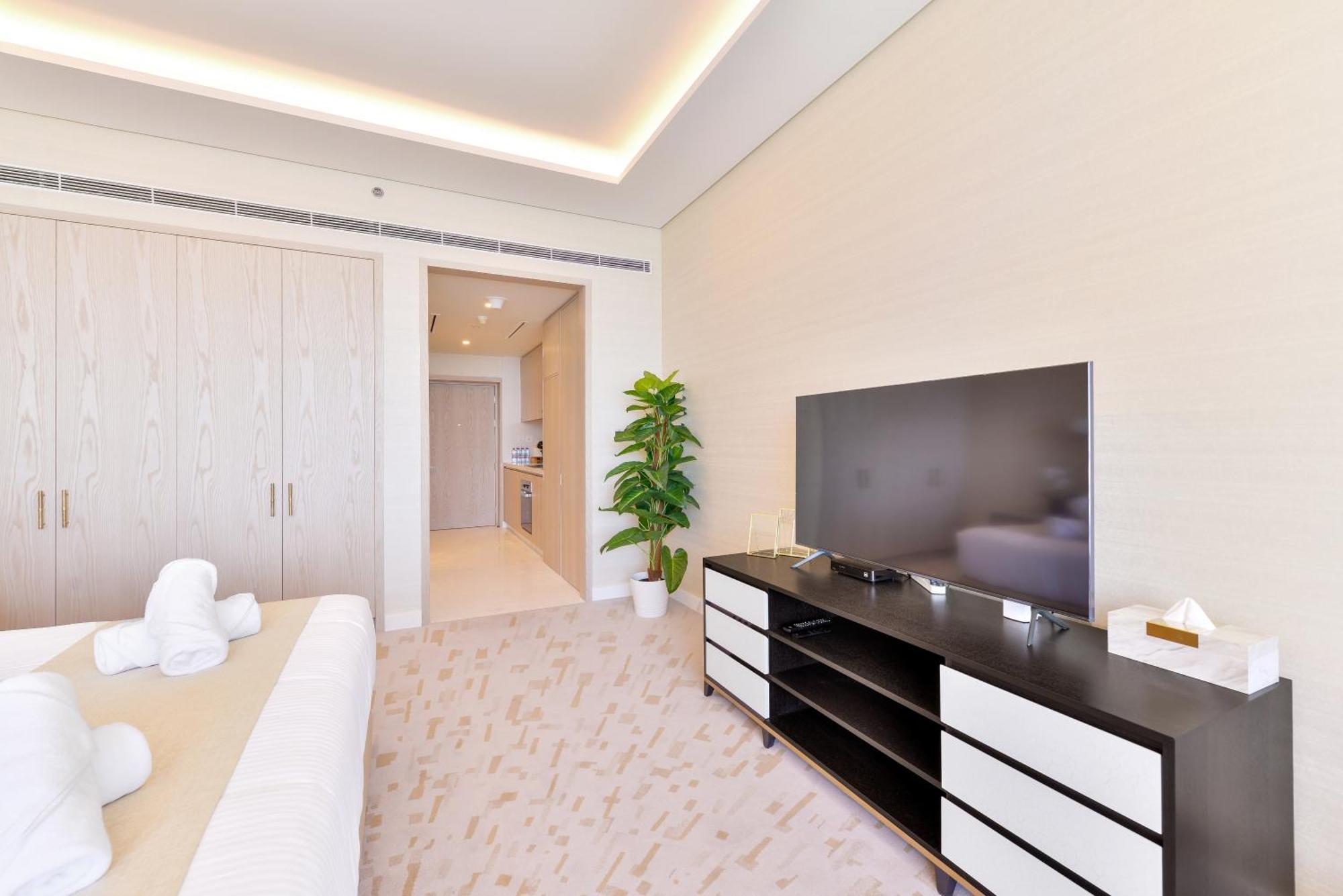 Ultra Luxury Palm Tower With Shared Hotel Facilities ドバイ エクステリア 写真