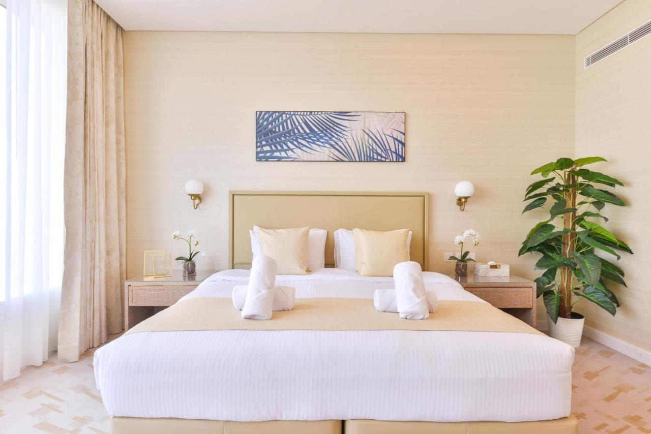 Ultra Luxury Palm Tower With Shared Hotel Facilities ドバイ エクステリア 写真