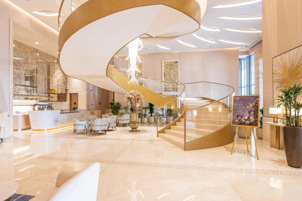 Ultra Luxury Palm Tower With Shared Hotel Facilities ドバイ エクステリア 写真